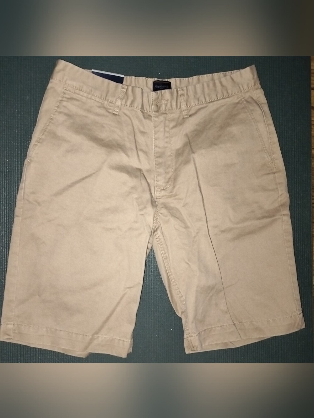 Gap Men's Khaki Cotton Chino Shorts - Classic Fit- Ginseng Color Size 32- NWT